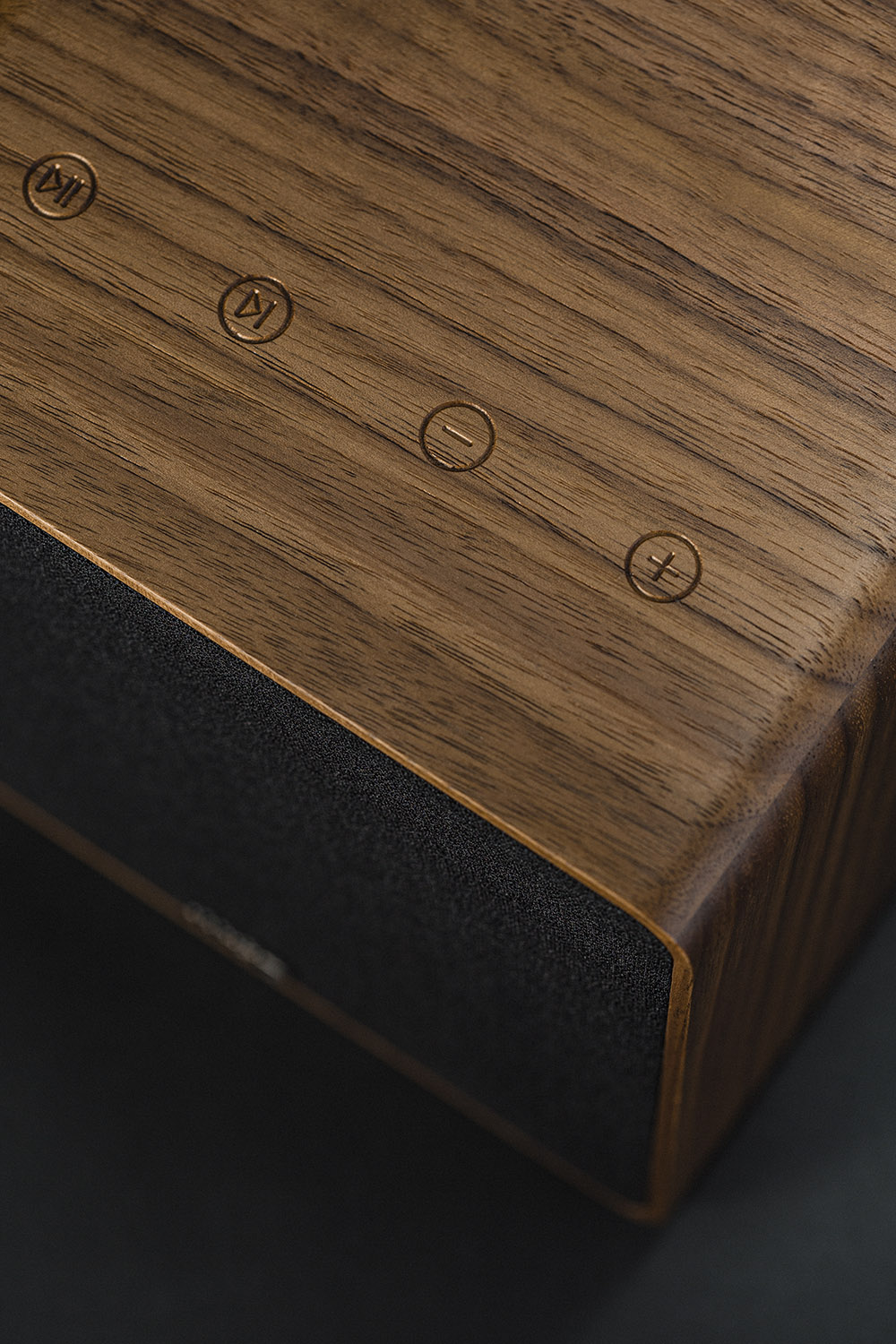 WHD-QubeXL-Nussbaum-Detail-top