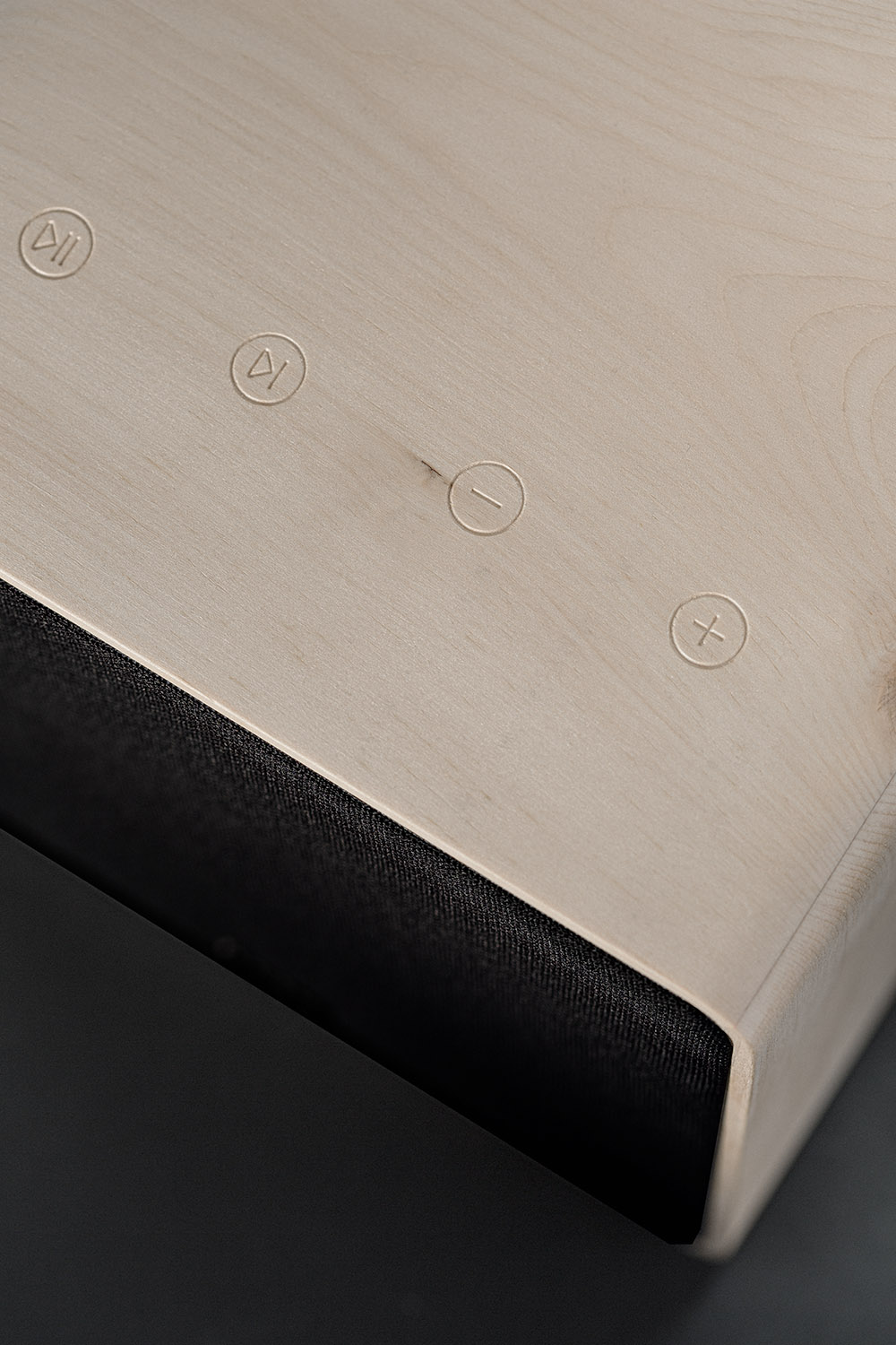 WHD-QubeXL-Zirbe-Detail-top